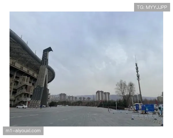 土超观众上座率回升 球场氛围逐步恢复常态